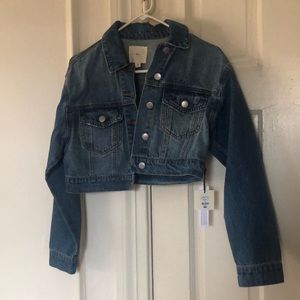 Cropped denim jacket